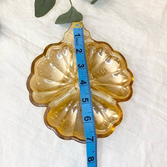 Vintage Iridescent Marigold Carnival Glass Three Leaf Clover - Picture 7 of 8